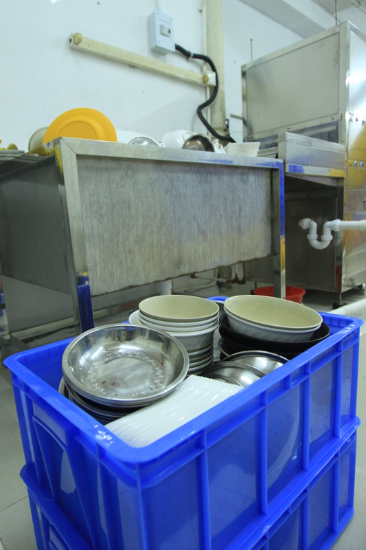 乾淨餐具存放